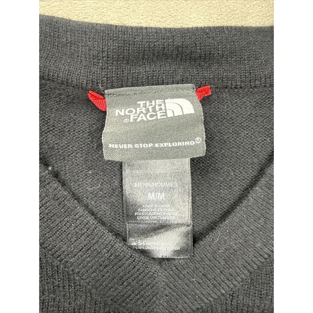 North Face Sweater Men Medium Black Merino Wool V Neck Knit Casual Pullover NICE
